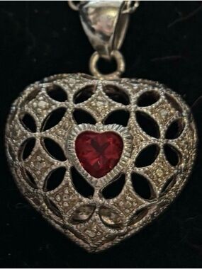 Vtg AVON RJ Graziano 925 Sterling Silver Red Gemstone Heart Pendant